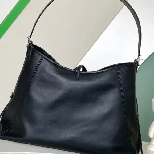 Replica Louis Vuitton AAA Quality Shoulder Bags For Women #1443963 $202.00 USD for Wholesale