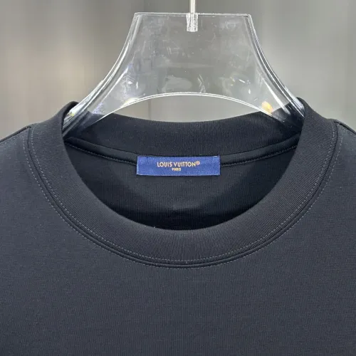 Replica Louis Vuitton LV T-Shirts Short Sleeved For Men #1444101 $76.00 USD for Wholesale