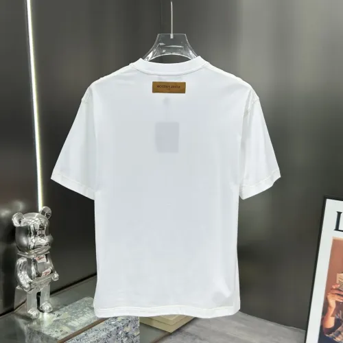 Replica Louis Vuitton LV T-Shirts Short Sleeved For Men #1444232 $82.00 USD for Wholesale