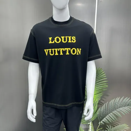 Replica Louis Vuitton LV T-Shirts Short Sleeved For Men #1444233 $82.00 USD for Wholesale