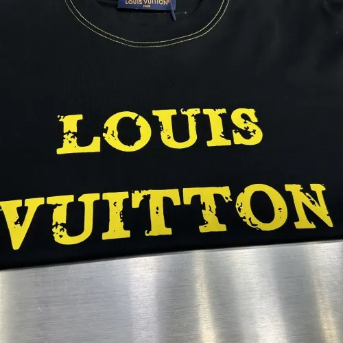 Replica Louis Vuitton LV T-Shirts Short Sleeved For Men #1444233 $82.00 USD for Wholesale