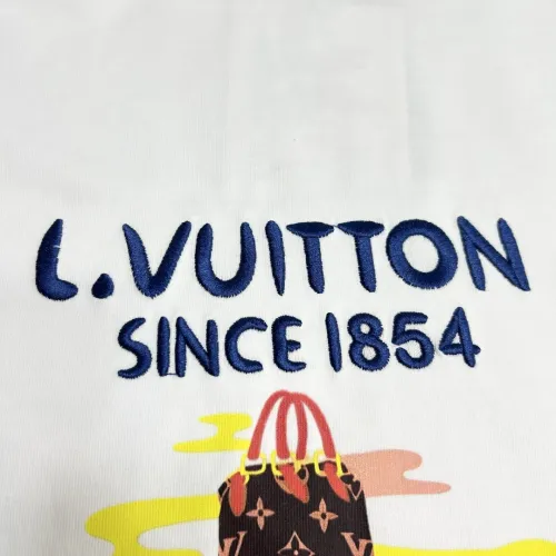Replica Louis Vuitton LV T-Shirts Short Sleeved For Unisex #1444348 $64.00 USD for Wholesale