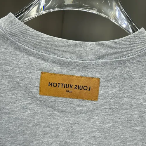 Replica Louis Vuitton LV T-Shirts Short Sleeved For Unisex #1444349 $64.00 USD for Wholesale