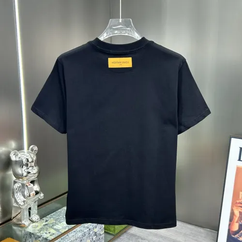 Replica Louis Vuitton LV T-Shirts Short Sleeved For Unisex #1444350 $64.00 USD for Wholesale