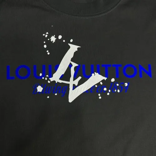 Replica Louis Vuitton LV T-Shirts Short Sleeved For Men #1444358 $60.00 USD for Wholesale