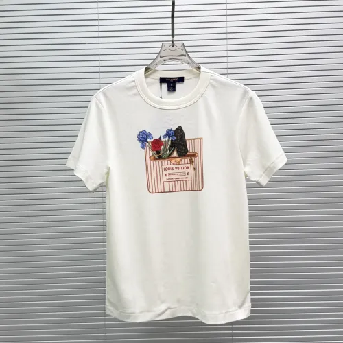 Wholesale Louis Vuitton LV T-Shirts Short Sleeved For Women #1444370 $82.00 USD, Wholesale Quality Replica Louis Vuitton LV T-Shirts