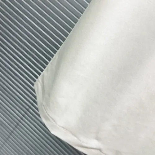 Replica Louis Vuitton LV T-Shirts Short Sleeved For Women #1444370 $82.00 USD for Wholesale