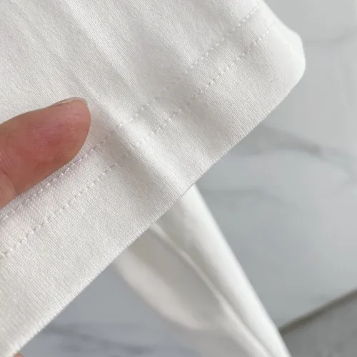 Replica Louis Vuitton LV T-Shirts Short Sleeved For Unisex #1444443 $72.00 USD for Wholesale