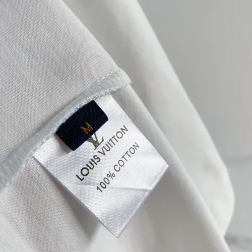 Replica Louis Vuitton LV T-Shirts Short Sleeved For Unisex #1444443 $72.00 USD for Wholesale