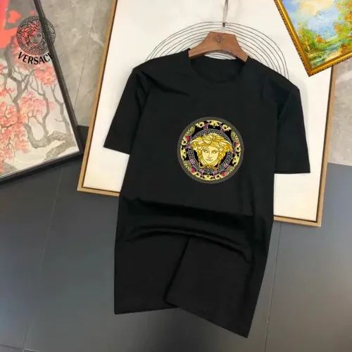 Wholesale Versace T-Shirts Short Sleeved For Unisex #1445463 $25.00 USD, Wholesale Quality Replica Versace T-Shirts