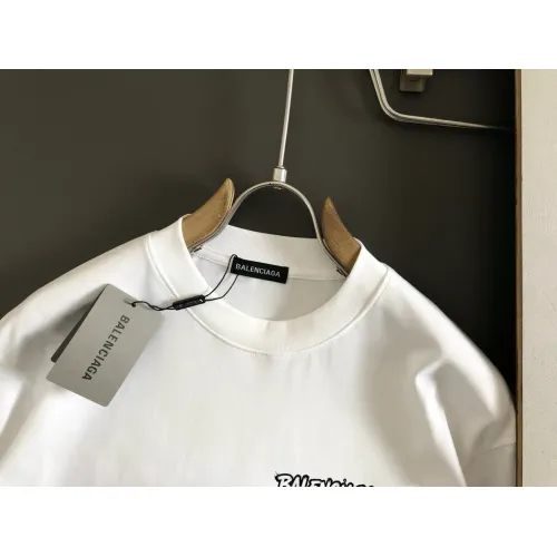 Replica Louis Vuitton LV T-Shirts Short Sleeved For Men #1445569 $40.00 USD for Wholesale