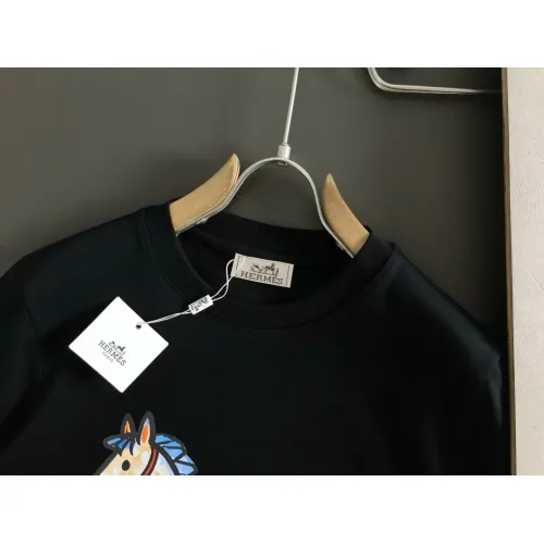 Replica Hermes T-Shirts Short Sleeved For Men #1445576 $40.00 USD for Wholesale