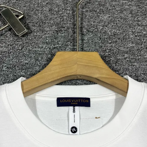 Replica Louis Vuitton LV T-Shirts Short Sleeved For Men #1445581 $40.00 USD for Wholesale