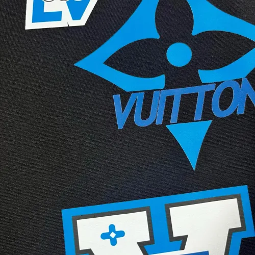 Replica Louis Vuitton LV T-Shirts Short Sleeved For Men #1445582 $40.00 USD for Wholesale