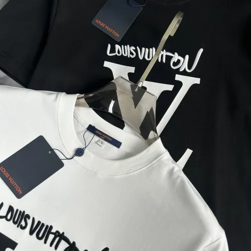 Replica Louis Vuitton LV T-Shirts Short Sleeved For Men #1445591 $40.00 USD for Wholesale