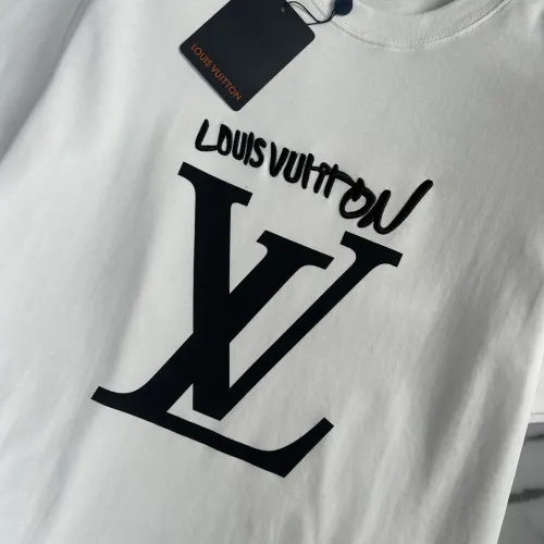 Replica Louis Vuitton LV T-Shirts Short Sleeved For Men #1445591 $40.00 USD for Wholesale