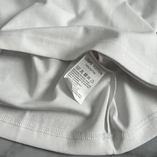 Replica Louis Vuitton LV T-Shirts Short Sleeved For Men #1445591 $40.00 USD for Wholesale