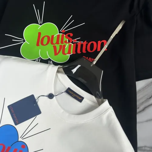 Replica Louis Vuitton LV T-Shirts Short Sleeved For Men #1445595 $40.00 USD for Wholesale