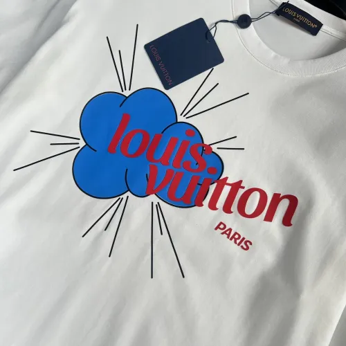 Replica Louis Vuitton LV T-Shirts Short Sleeved For Men #1445595 $40.00 USD for Wholesale