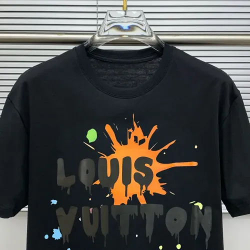 Replica Louis Vuitton LV T-Shirts Short Sleeved For Men #1445638 $40.00 USD for Wholesale