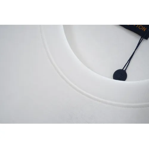 Replica Louis Vuitton LV T-Shirts Short Sleeved For Unisex #1445826 $34.00 USD for Wholesale