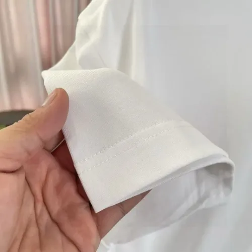 Replica Louis Vuitton LV T-Shirts Short Sleeved For Unisex #1445916 $42.00 USD for Wholesale