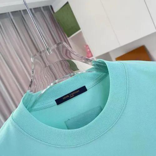 Replica Louis Vuitton LV T-Shirts Short Sleeved For Unisex #1445926 $42.00 USD for Wholesale