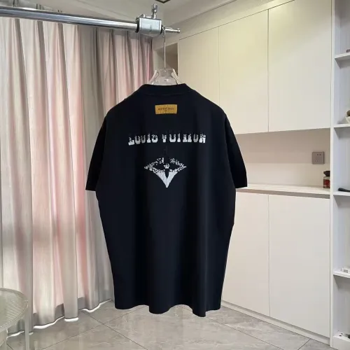 Replica Louis Vuitton LV T-Shirts Short Sleeved For Unisex #1445934 $52.00 USD for Wholesale