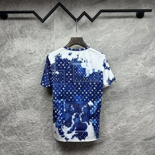 Replica Louis Vuitton LV T-Shirts Short Sleeved For Men #1446003 $45.00 USD for Wholesale