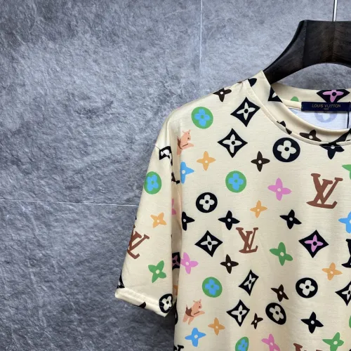 Replica Louis Vuitton LV T-Shirts Short Sleeved For Men #1446004 $45.00 USD for Wholesale