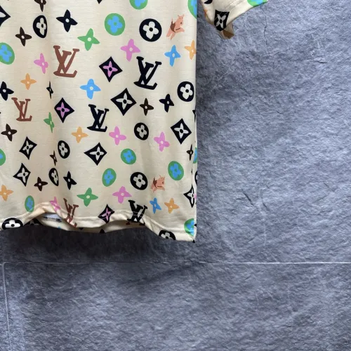Replica Louis Vuitton LV T-Shirts Short Sleeved For Men #1446004 $45.00 USD for Wholesale