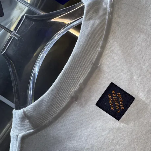 Replica Louis Vuitton LV T-Shirts Short Sleeved For Unisex #1446006 $45.00 USD for Wholesale