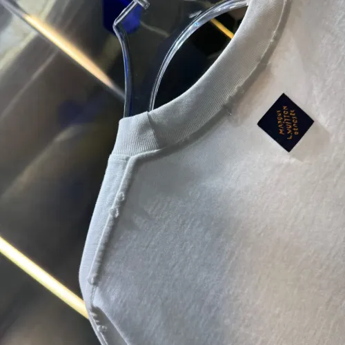 Replica Louis Vuitton LV T-Shirts Short Sleeved For Unisex #1446006 $45.00 USD for Wholesale