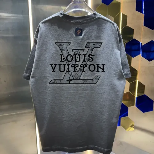 Replica Louis Vuitton LV T-Shirts Short Sleeved For Unisex #1446007 $45.00 USD for Wholesale