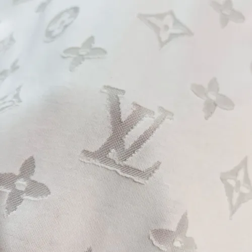 Replica Louis Vuitton LV T-Shirts Short Sleeved For Unisex #1446010 $48.00 USD for Wholesale