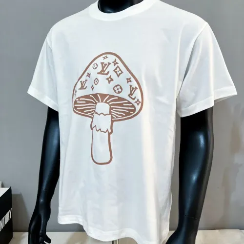 Replica Louis Vuitton LV T-Shirts Short Sleeved For Unisex #1446013 $42.00 USD for Wholesale