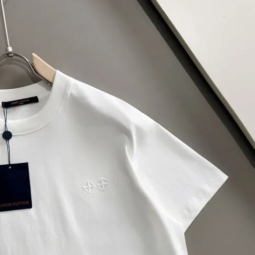 Replica Louis Vuitton LV T-Shirts Short Sleeved For Unisex #1446015 $45.00 USD for Wholesale