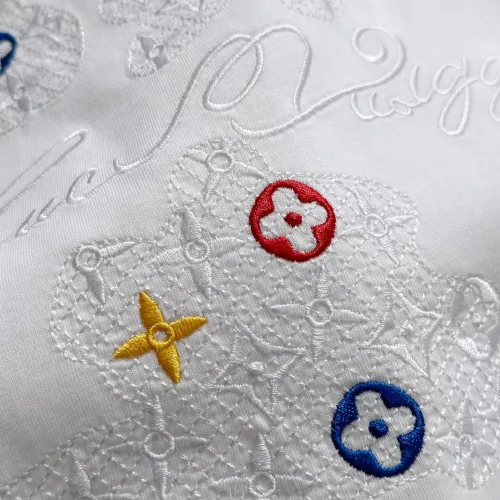 Replica Louis Vuitton LV T-Shirts Short Sleeved For Unisex #1446066 $52.00 USD for Wholesale