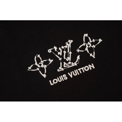 Replica Louis Vuitton LV T-Shirts Short Sleeved For Unisex #1446086 $42.00 USD for Wholesale