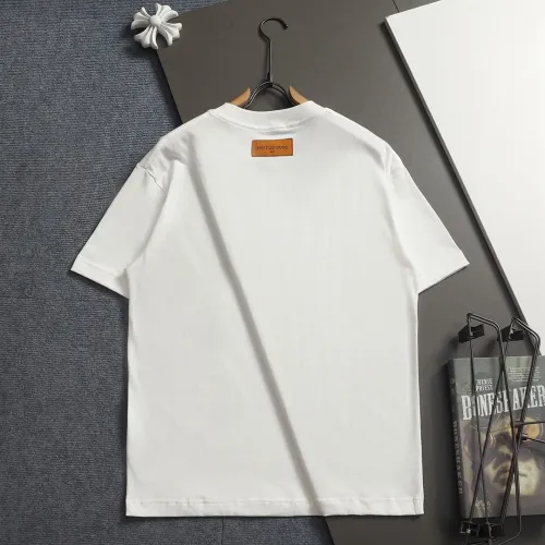 Replica Louis Vuitton LV T-Shirts Short Sleeved For Unisex #1446337 $42.00 USD for Wholesale