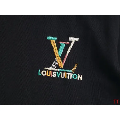 Replica Louis Vuitton LV T-Shirts Short Sleeved For Unisex #1446338 $42.00 USD for Wholesale