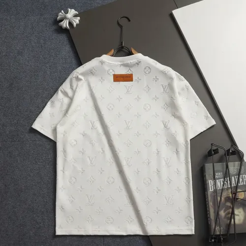 Replica Louis Vuitton LV T-Shirts Short Sleeved For Unisex #1446339 $42.00 USD for Wholesale
