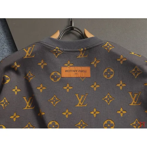 Replica Louis Vuitton LV T-Shirts Short Sleeved For Unisex #1446340 $42.00 USD for Wholesale