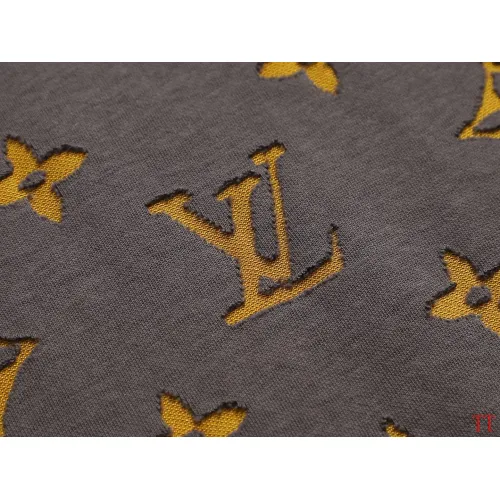 Replica Louis Vuitton LV T-Shirts Short Sleeved For Unisex #1446340 $42.00 USD for Wholesale