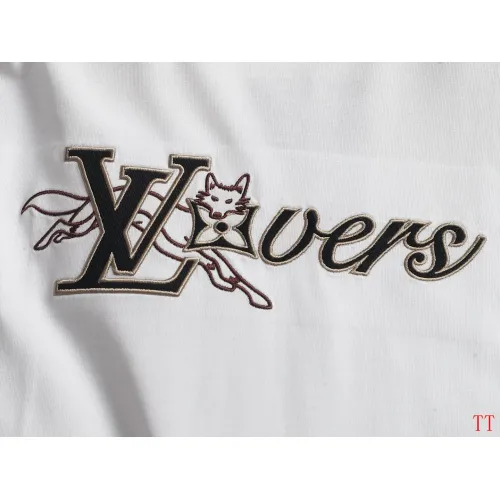 Replica Louis Vuitton LV T-Shirts Short Sleeved For Unisex #1446347 $40.00 USD for Wholesale