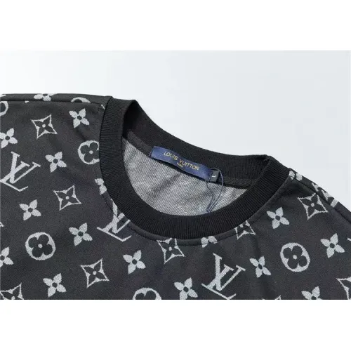 Replica Louis Vuitton LV Tracksuits Short Sleeved For Men #1446692 $48.00 USD for Wholesale