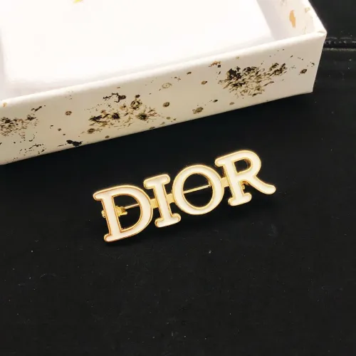 Replica Christian Dior Brooches For Women #1447814 $25.00 USD for Wholesale