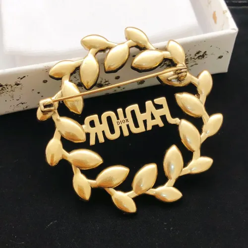Replica Christian Dior Brooches For Women #1447829 $27.00 USD for Wholesale