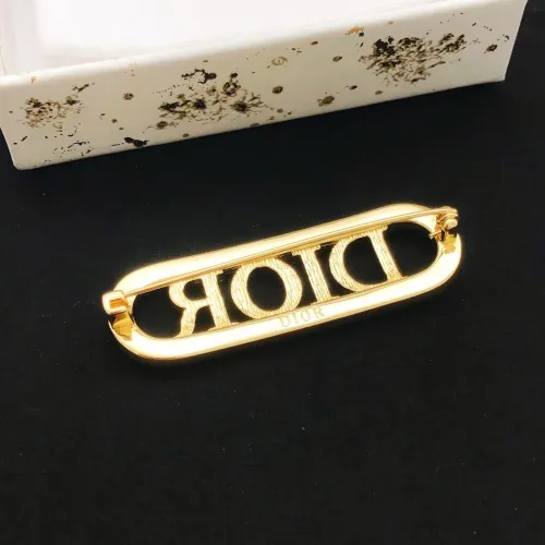Replica Christian Dior Brooches For Women #1447837 $27.00 USD for Wholesale