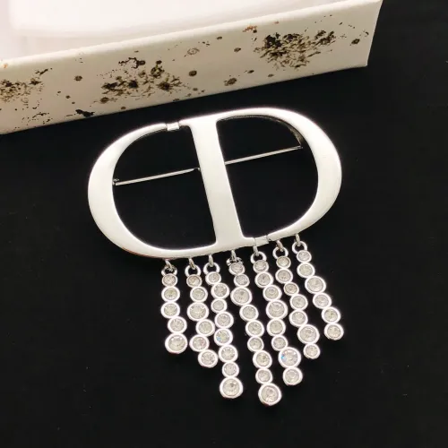 Replica Christian Dior Brooches For Women #1447840 $29.00 USD for Wholesale